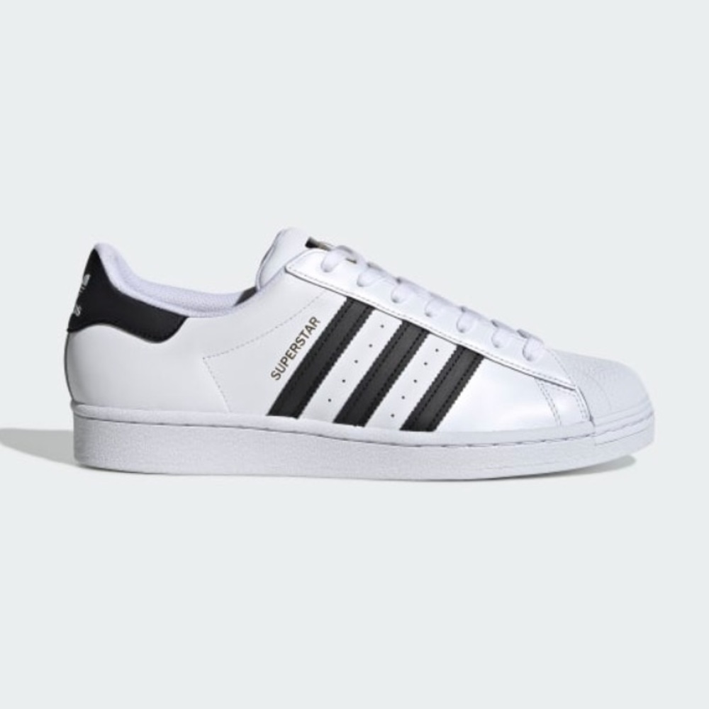Adidas superstars